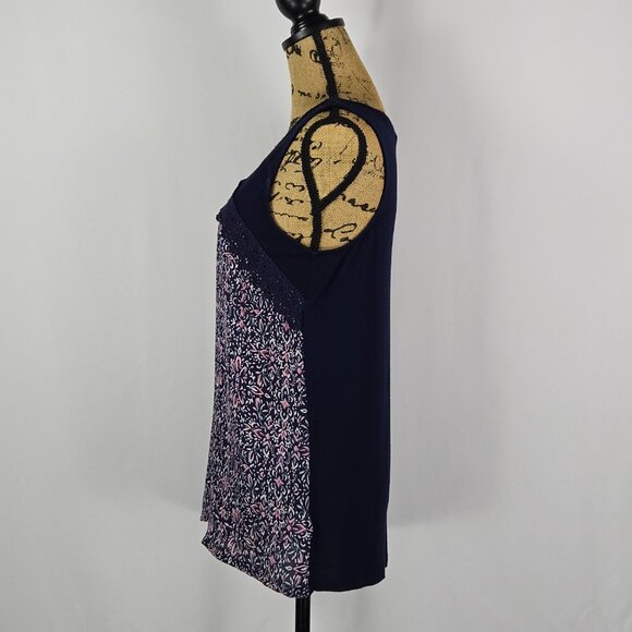 Maurices Navy Pink Floral Print Mixed Fabric Tank Top Lace Detail‎ Size M Boho - Picture 2 of 12